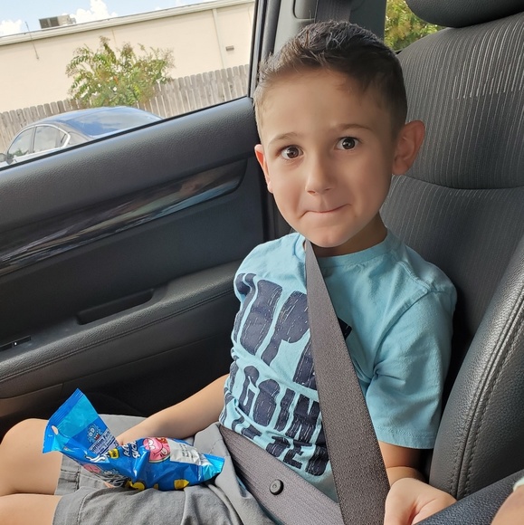 Meet your Posher, Theresa - Picture 3 of 8